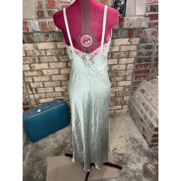 Donna Karan intimates nightgown 100% silk Gray lace long - Picture 4 of 8
